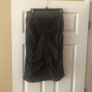 2 XCVI skirts : size XS.Grey and cream color.